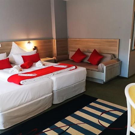 Hotel Brunnenhof Wilgartswiesen Екстер'єр фото